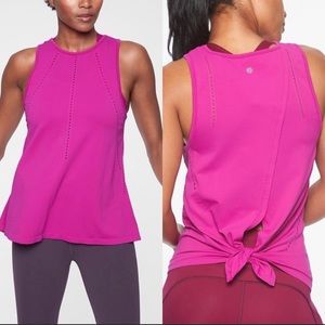 Athleta Foothill tank electric magenta size medium
